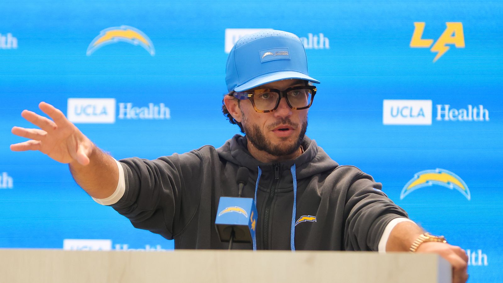 Mike McDaniels discusses Chargers' strategies at The Bolt