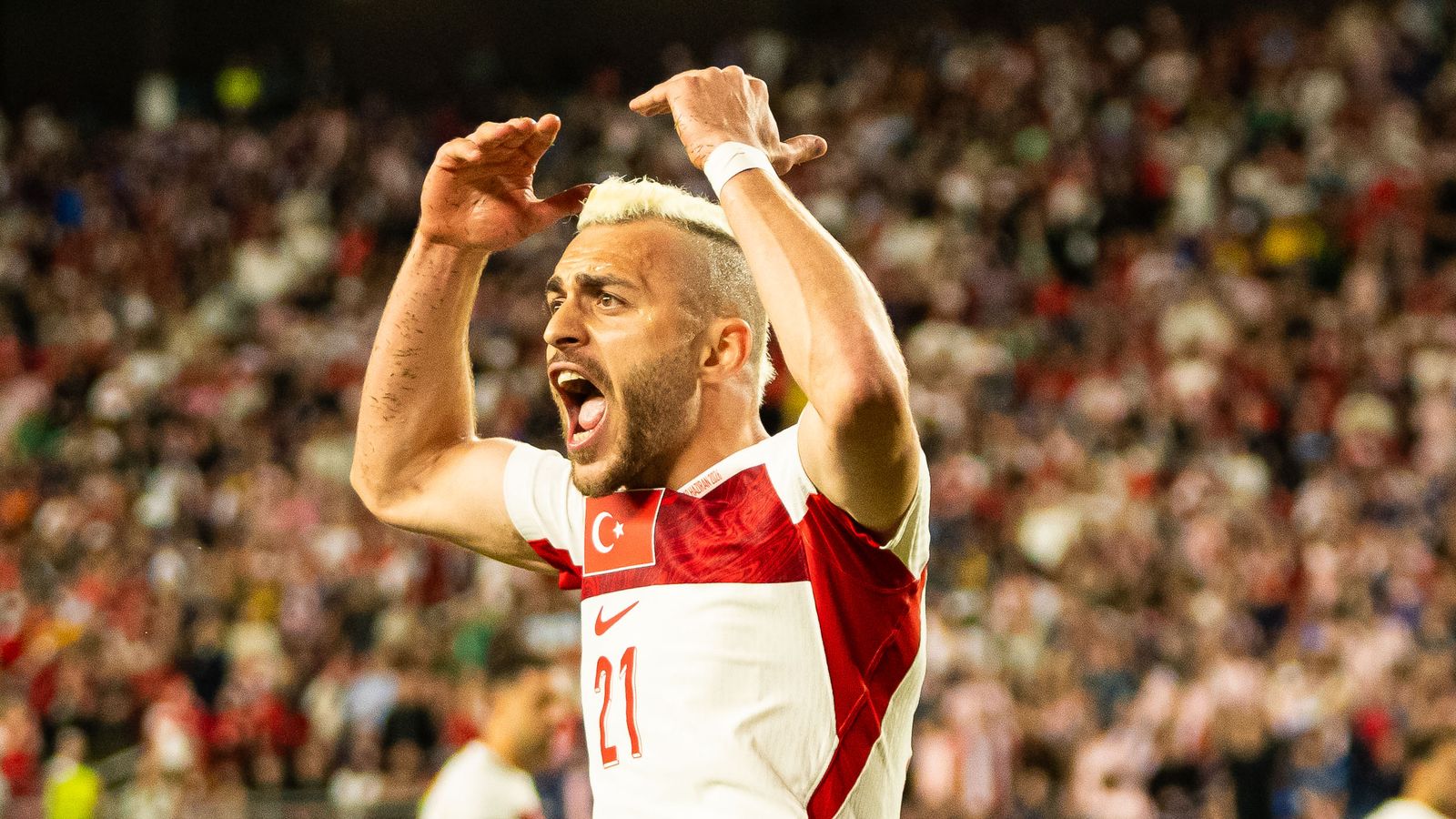 Baris Alper Yilmaz Rallies the Crowd, World Cup 2026