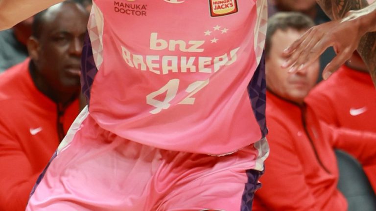 27. Karim Lopez | F | New Zealand Breakers