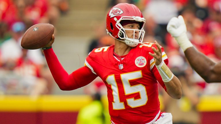 Let's Hear From You! Who is the Best QB in the National Football League?