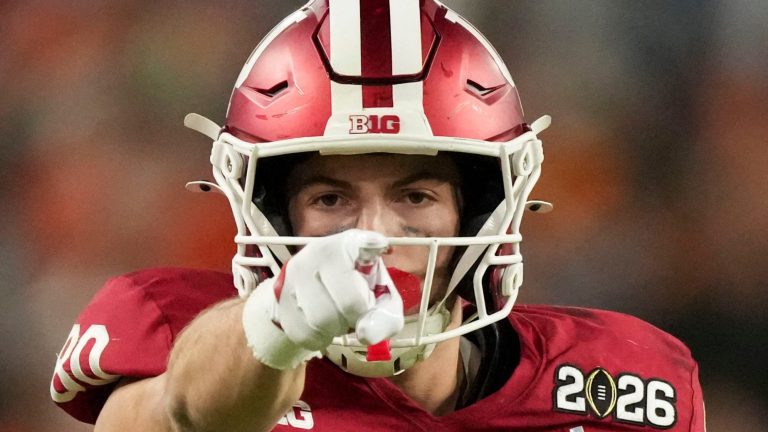 We Want to Hear From You! Who is the Best Wideout in College Football?