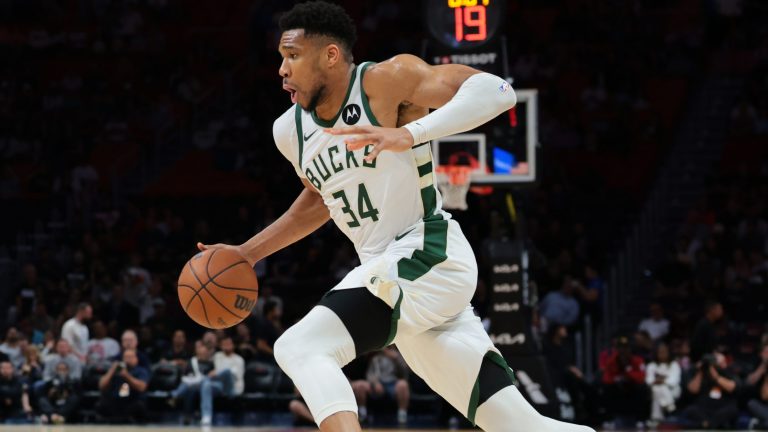 1. Giannis Antetokounmpo | Milwaukee Bucks