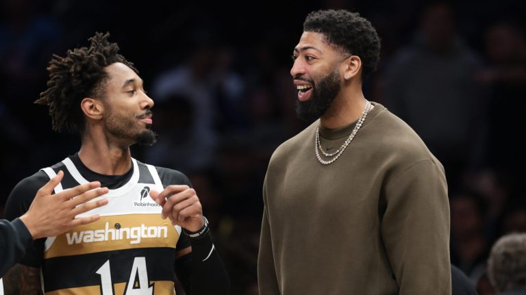 32. Anthony Davis | Forward/Center