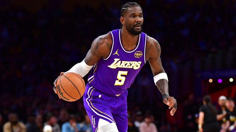 7. Deandre Ayton