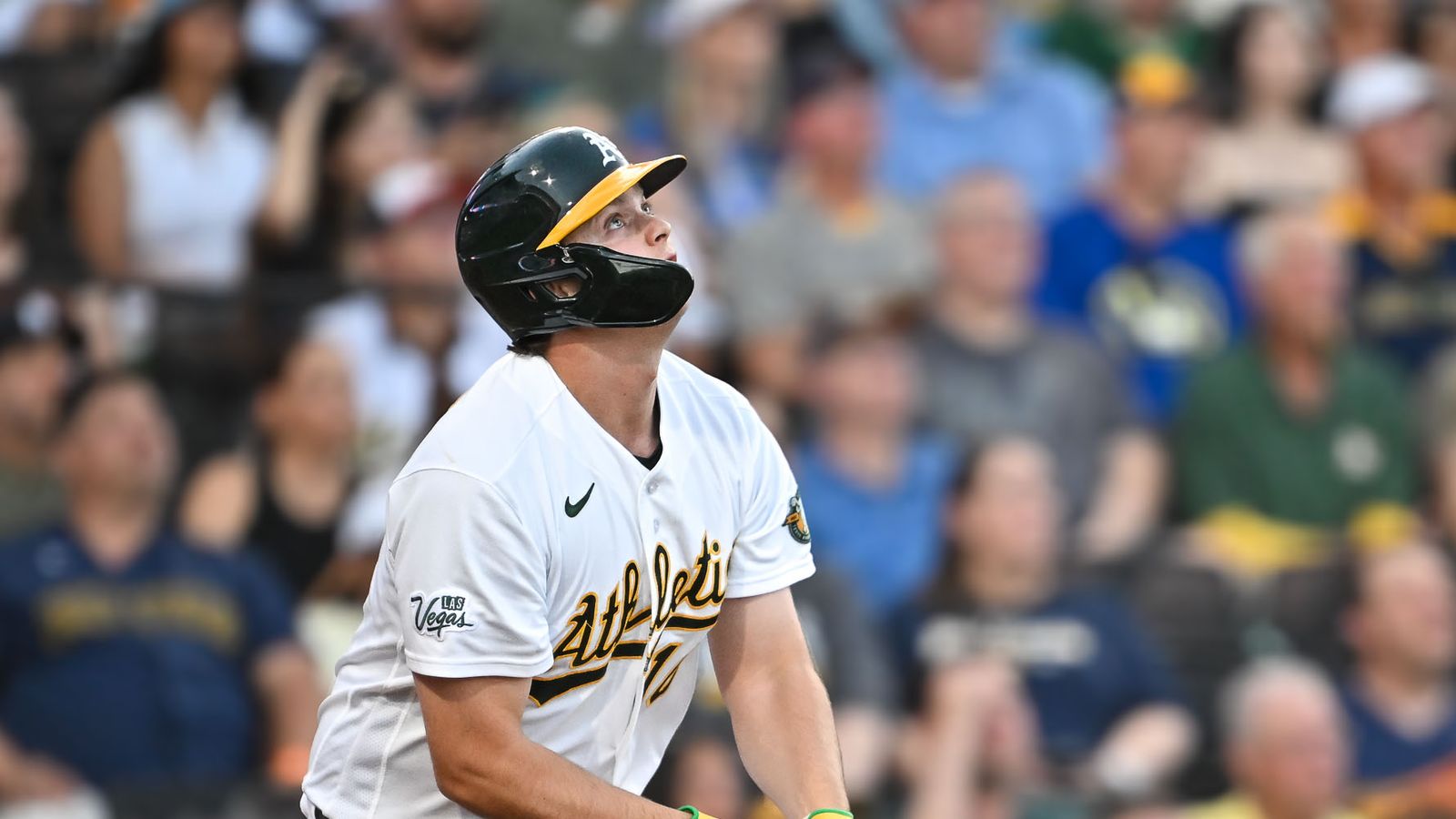 Nick Kurtz secures a hit in the Athletics game.