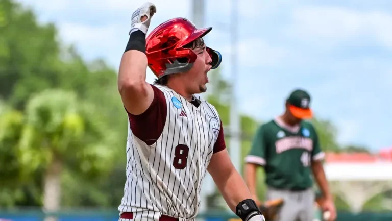 13) Troy Trojans