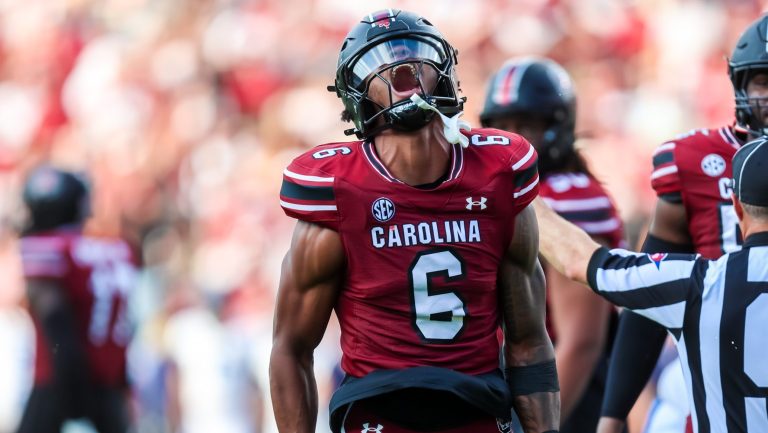 4) Cleveland Browns: EDGE Dylan Stewart, South Carolina