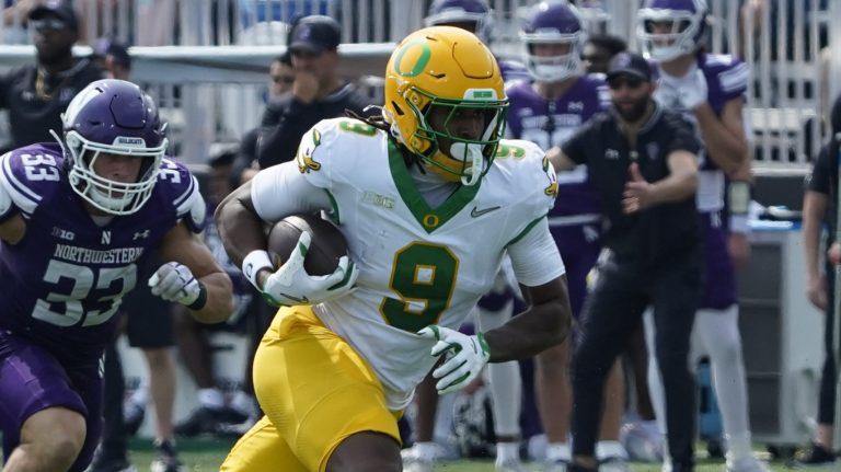 19) Tampa Bay Buccaneers: TE Jamari Johnson, Oregon