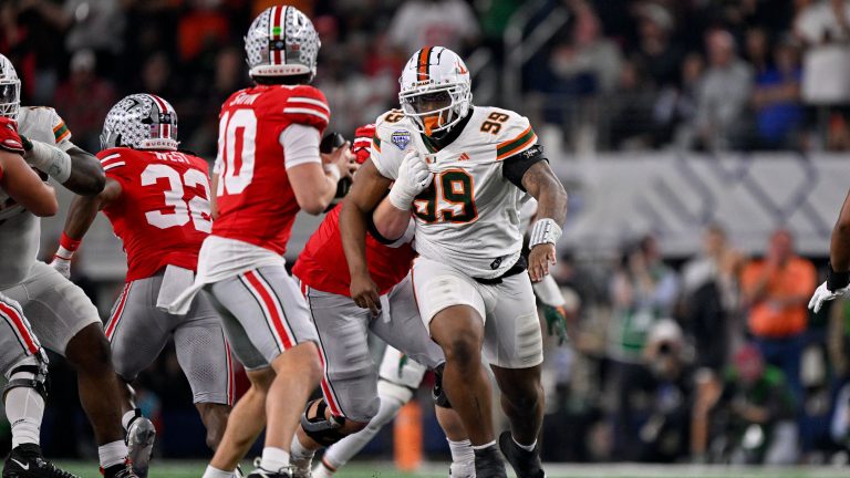 28. Chicago Bears – Ahmad Moten, DT, Miami (Fla.)