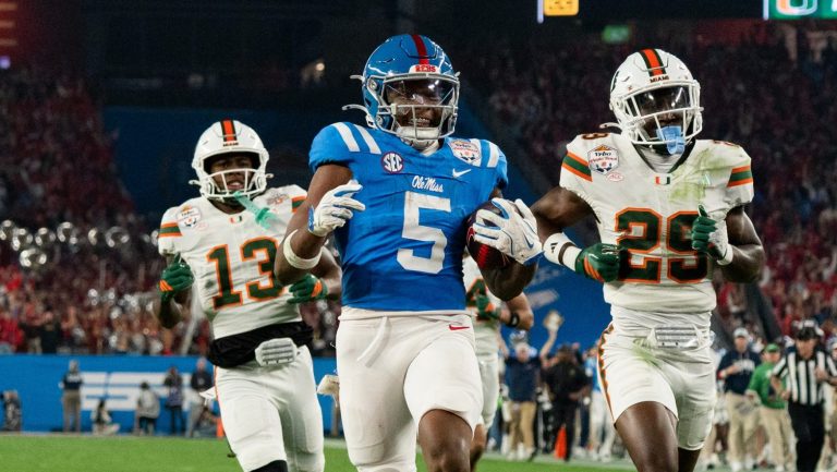 17) Cincinnati Bengals: RB Kewan Lacy, Ole Miss