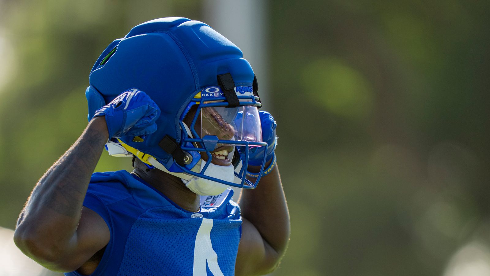 Konata Mumpfield celebrates at training camp
