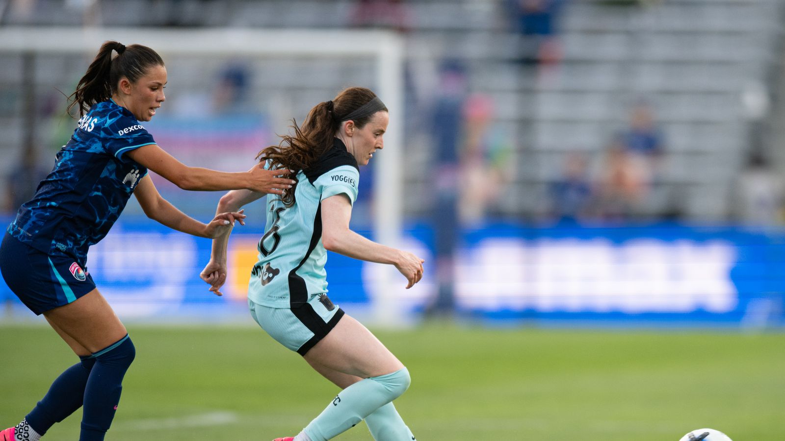 Rose Lavelle maintains control against San Diego Wave
