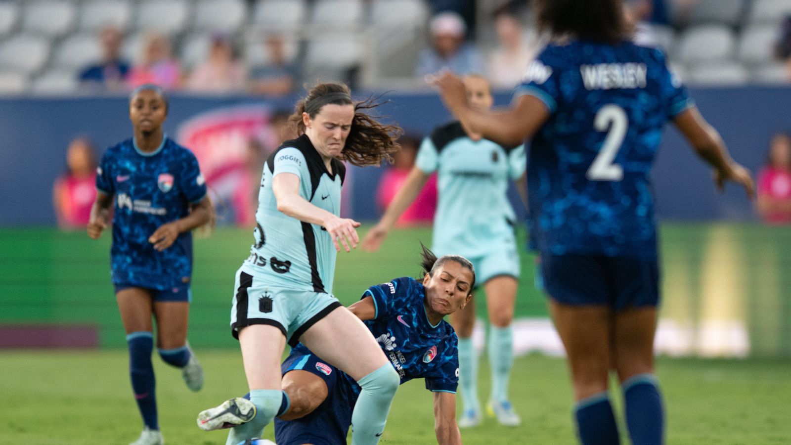 Kenza Dali's sliding tackle on Rose Lavelle in intense match