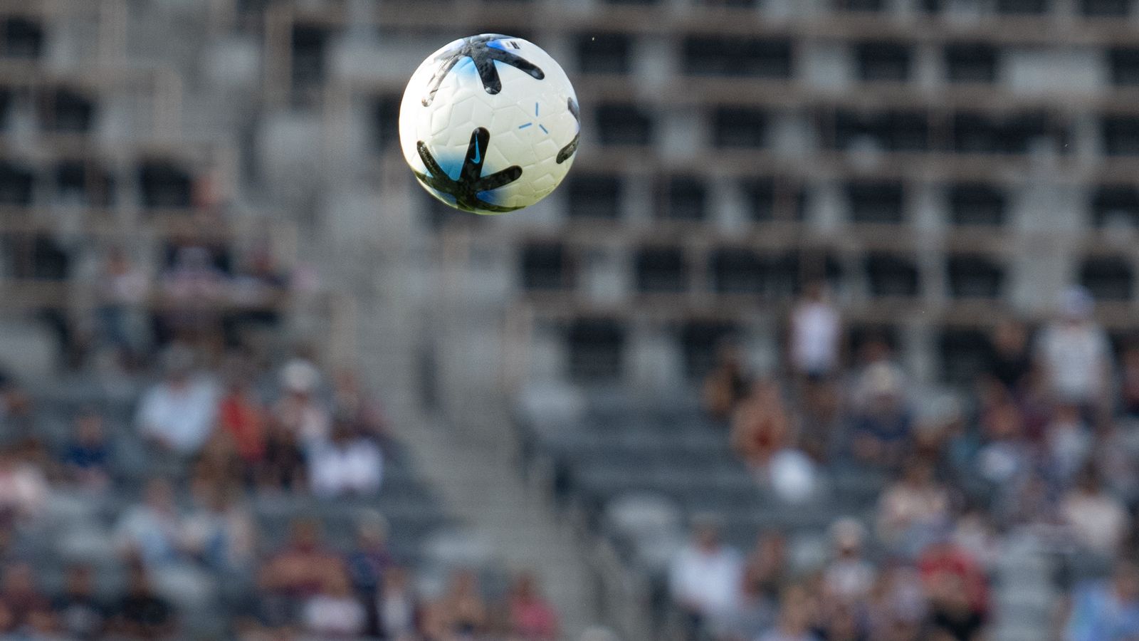 Jordyn Dudley and Gia Corley vie for possession in NWSL match