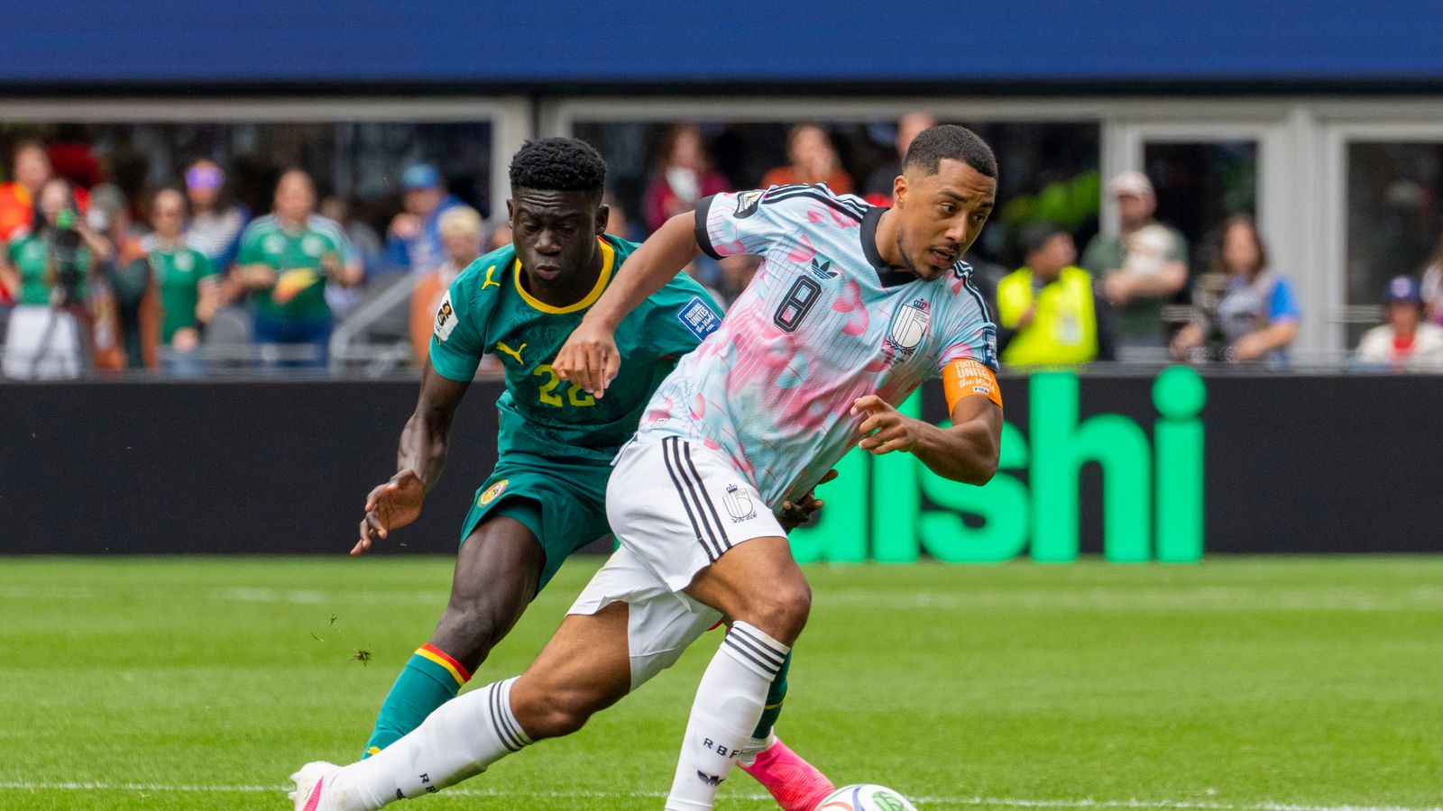 Lamine Camara outmaneuvers a defender in crucial play