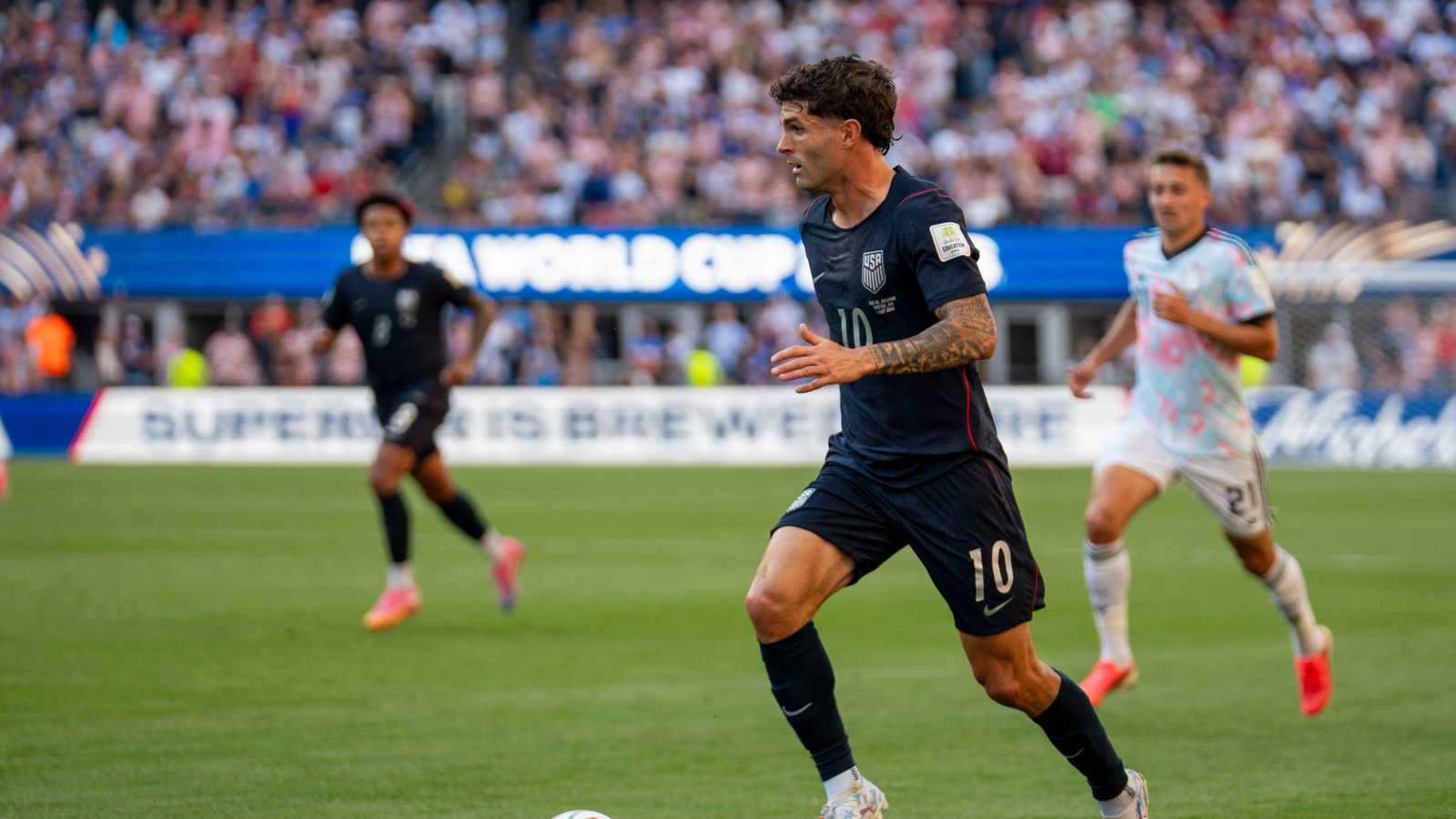 Christian Pulisic controls the pace in the World Cup match against Belgium.