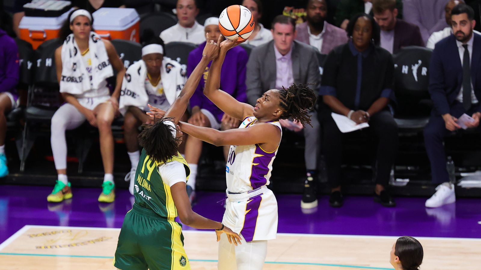 Nneka Ogwumike shoots in WNBA game vs Seattle Storm.