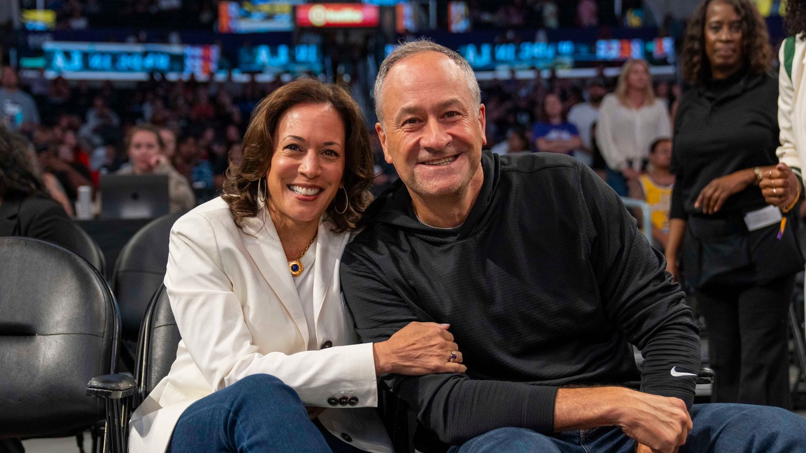 Kamala Harris Watches WNBA Game: Sparks vs Sky