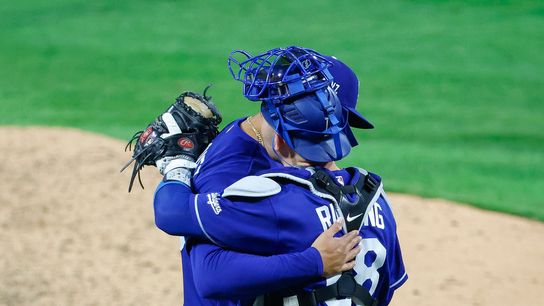 Henriquez and Rushing celebrate Dodgers' victory