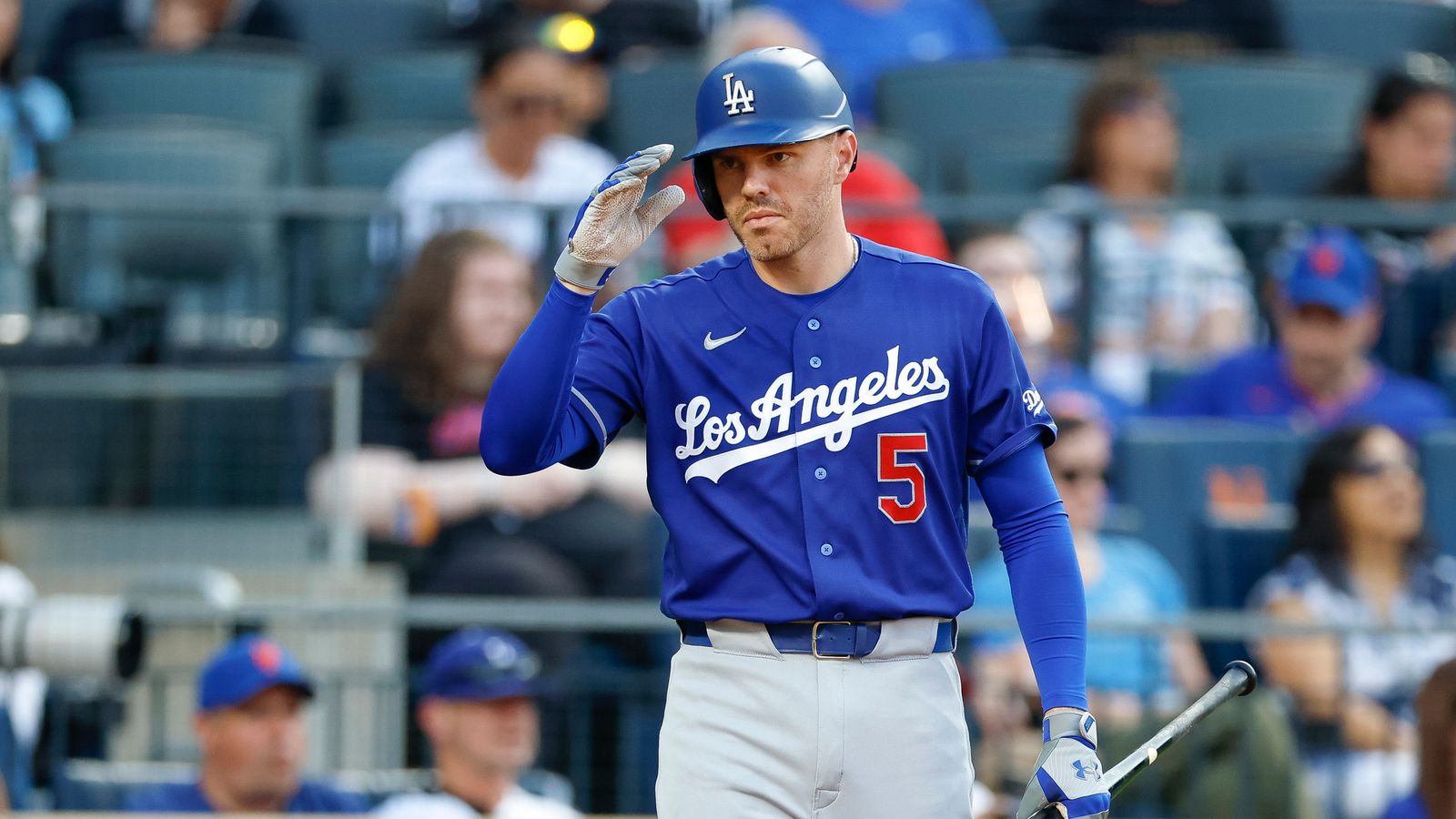 Freddie Freeman walks to the plate at Citi Field, July 25, 2026