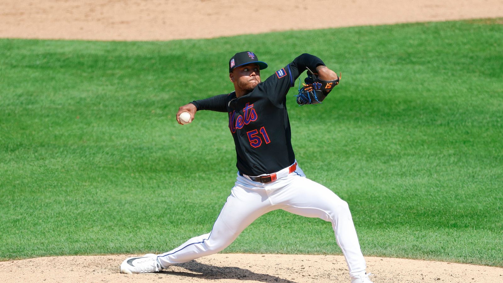 Freddy Peralta pitches against the Dodgers.