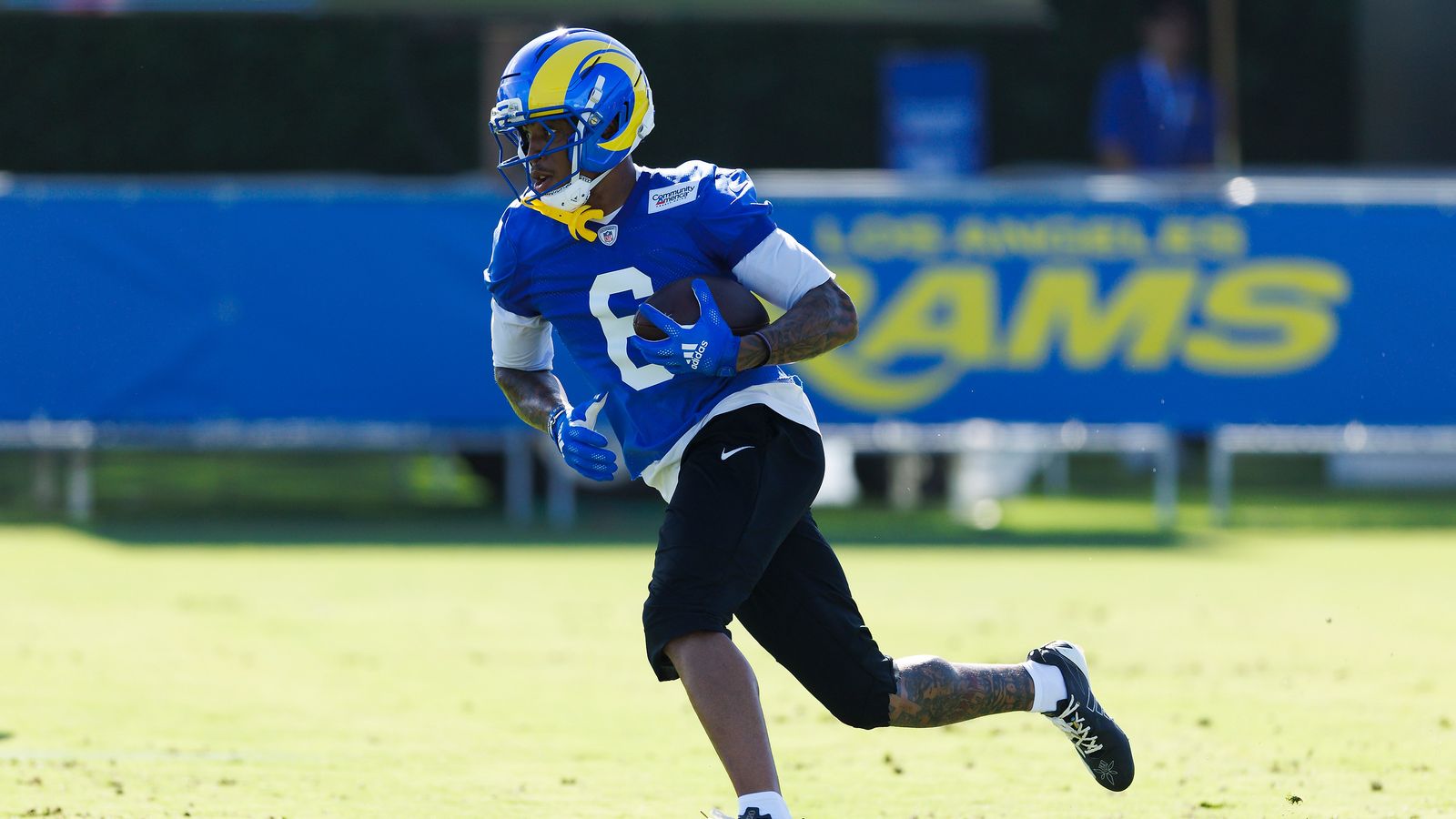 CJ Daniels #6 runs after catch at Rams Training Camp