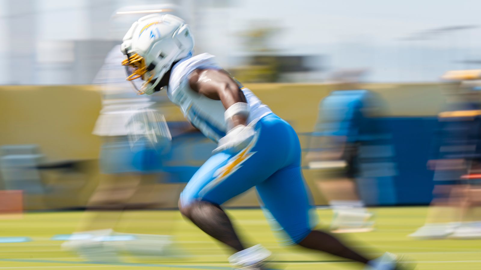 Safety Myles Purchase Participates in Chargers Camp
