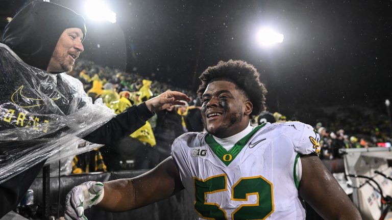 28) Los Angeles Chargers: A'Mauri Washington, DL, Oregon