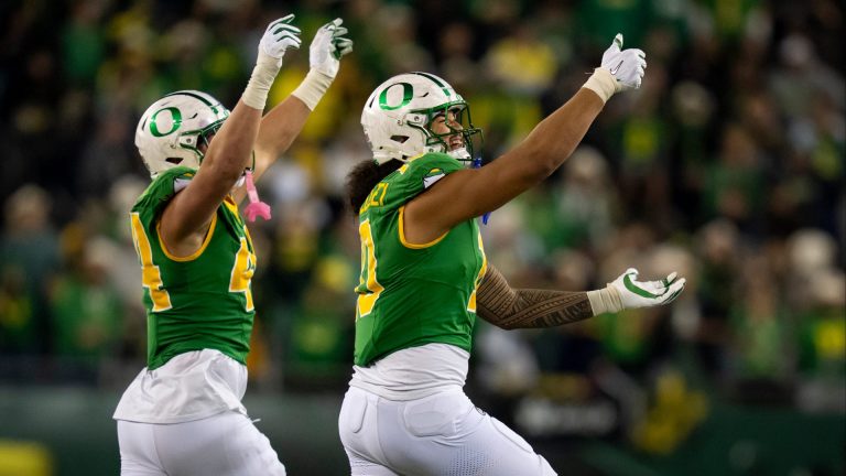 17) Chicago Bears: Matayo Uiagalelei, EDGE, Oregon