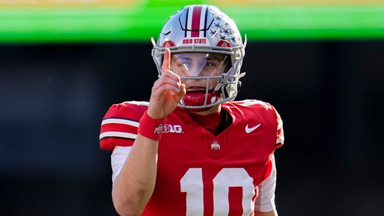 3. Cleveland Browns: Julian Sayin
