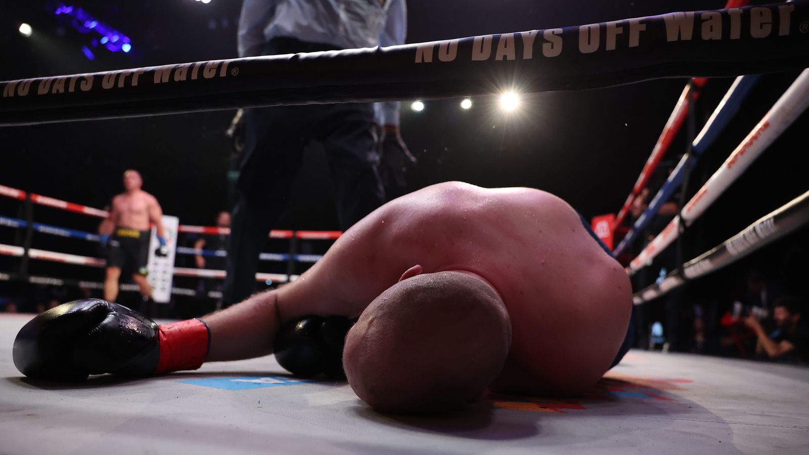 Otto Wallin knocked out in the final seconds of the last round at Zuffa 09