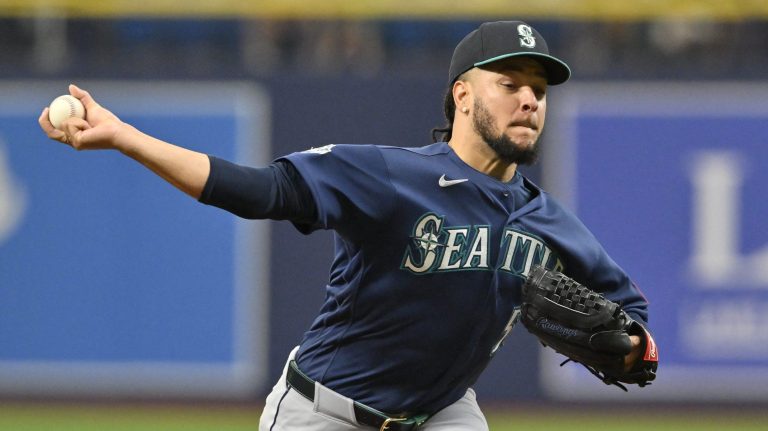 AUG 1 - White Sox Add Castillo