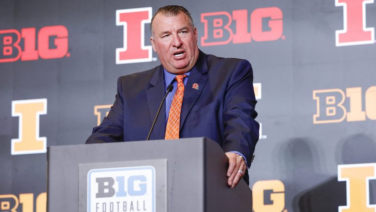 T9) Illinois Fighting Illini