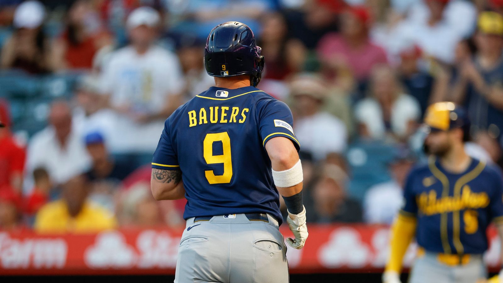 Jake Bauers' powerful home run at Angel Stadium, Aug 1, 2026