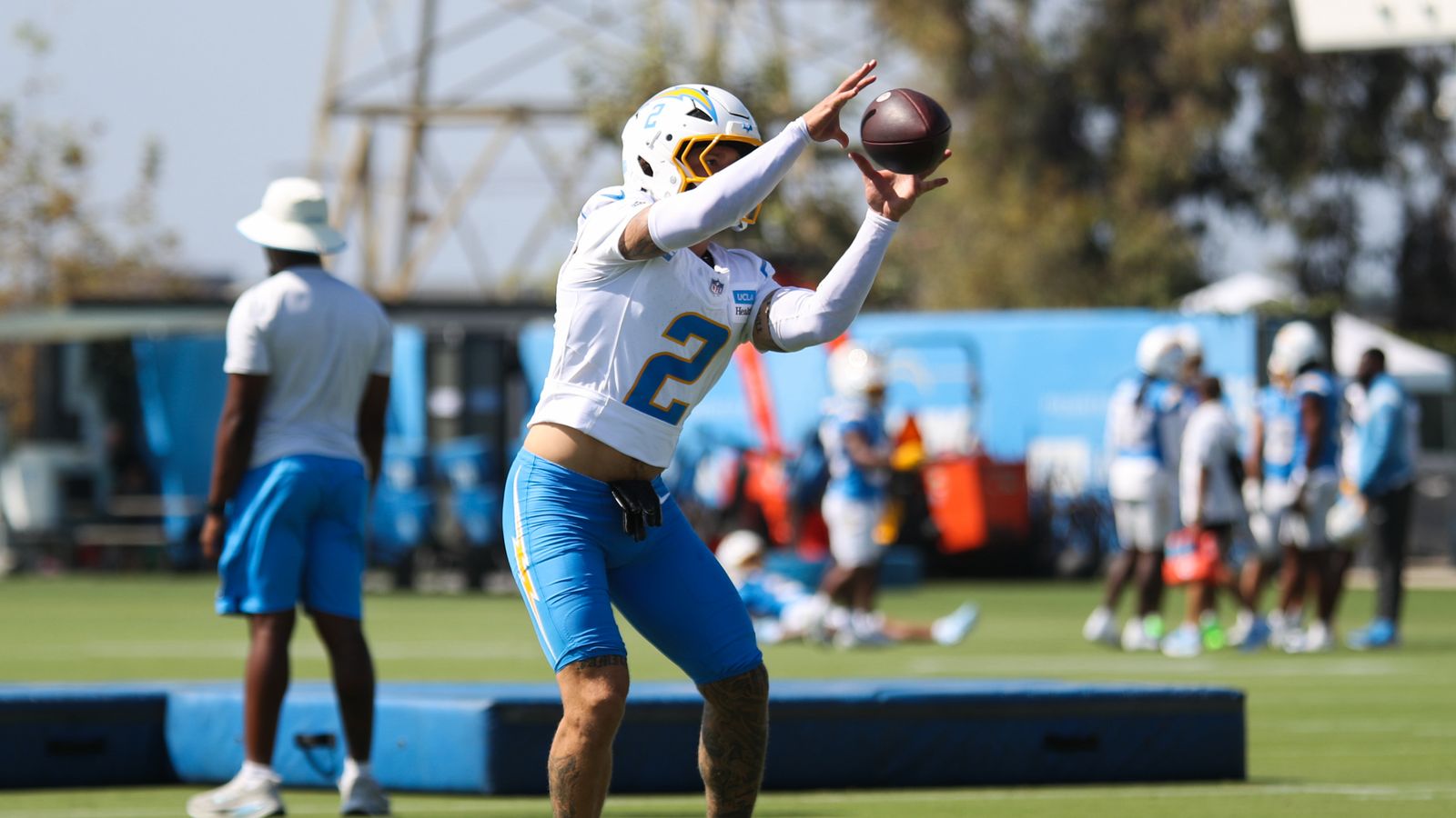 DB Elijah Molden active in training drills at Chargers camp