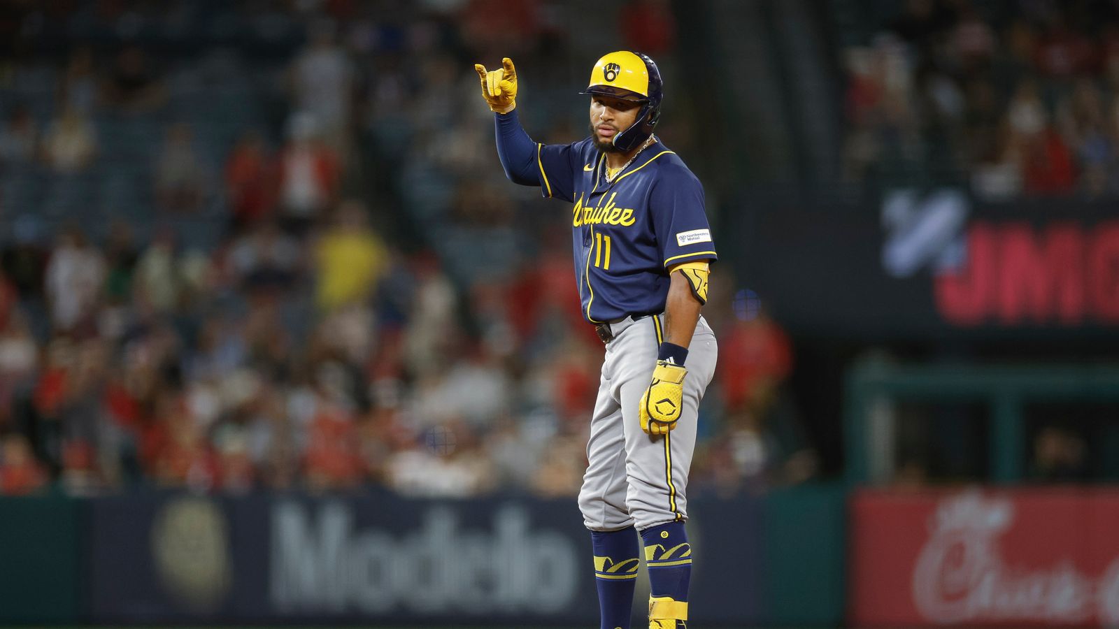 Jackson Chourio doubles in game versus Angels, Aug 1, 2026