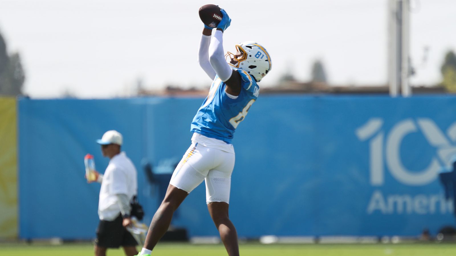 WR Dalevon Campbell during drills at Chargers Training Camp, 2026