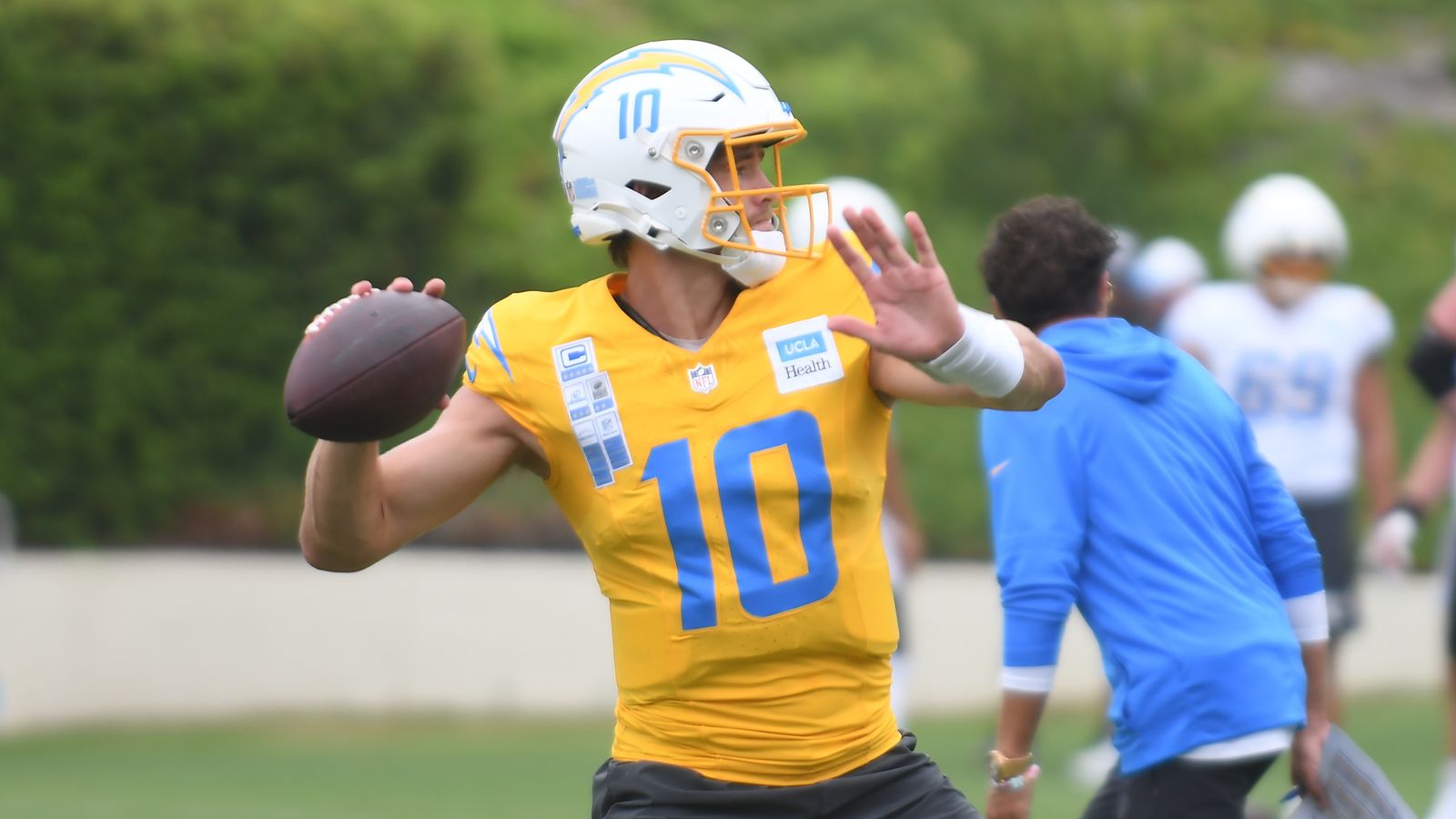 Justin Herbert (10) in Quarterback Action, Chargers Camp, August 2026