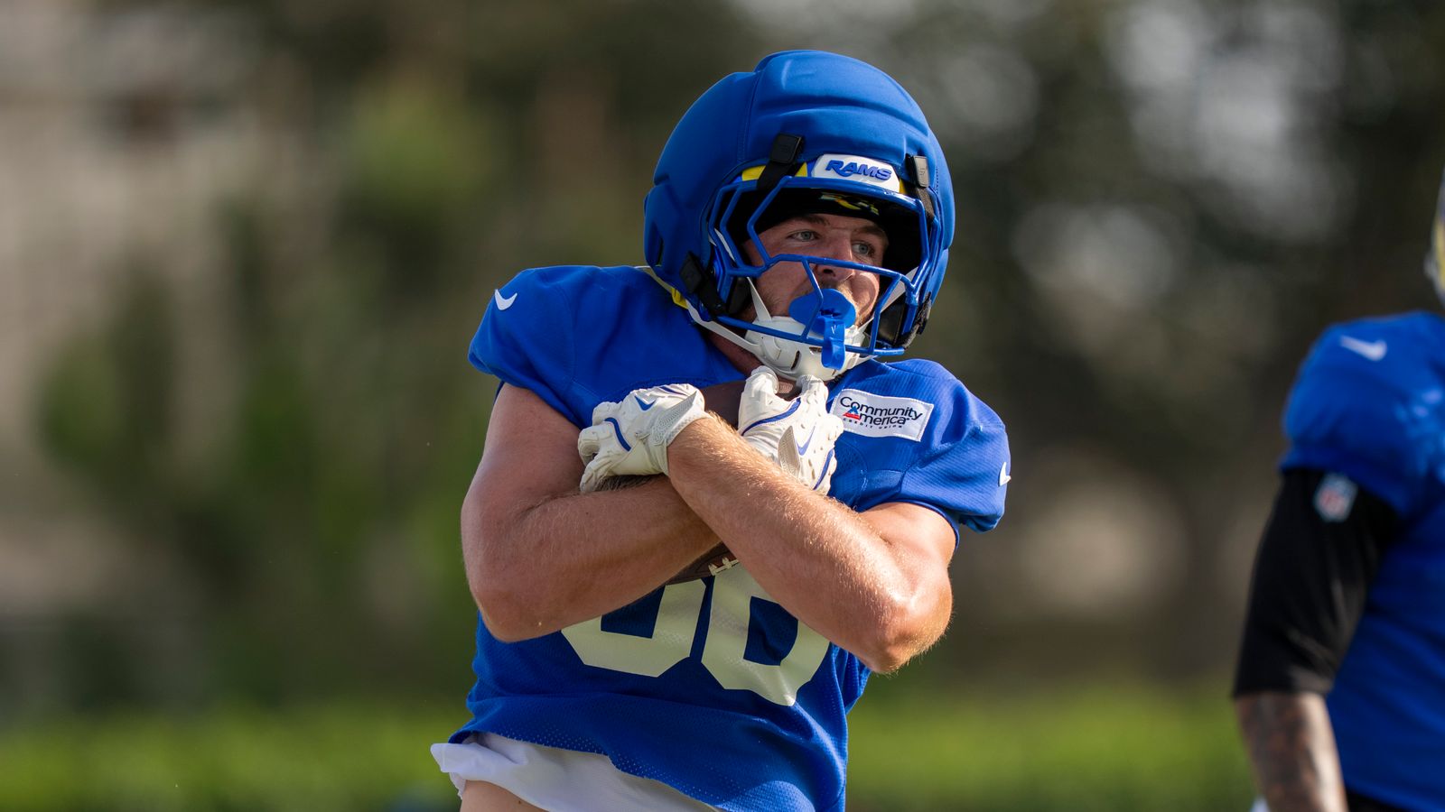 Max Klare #86 catches during Rams training camp.