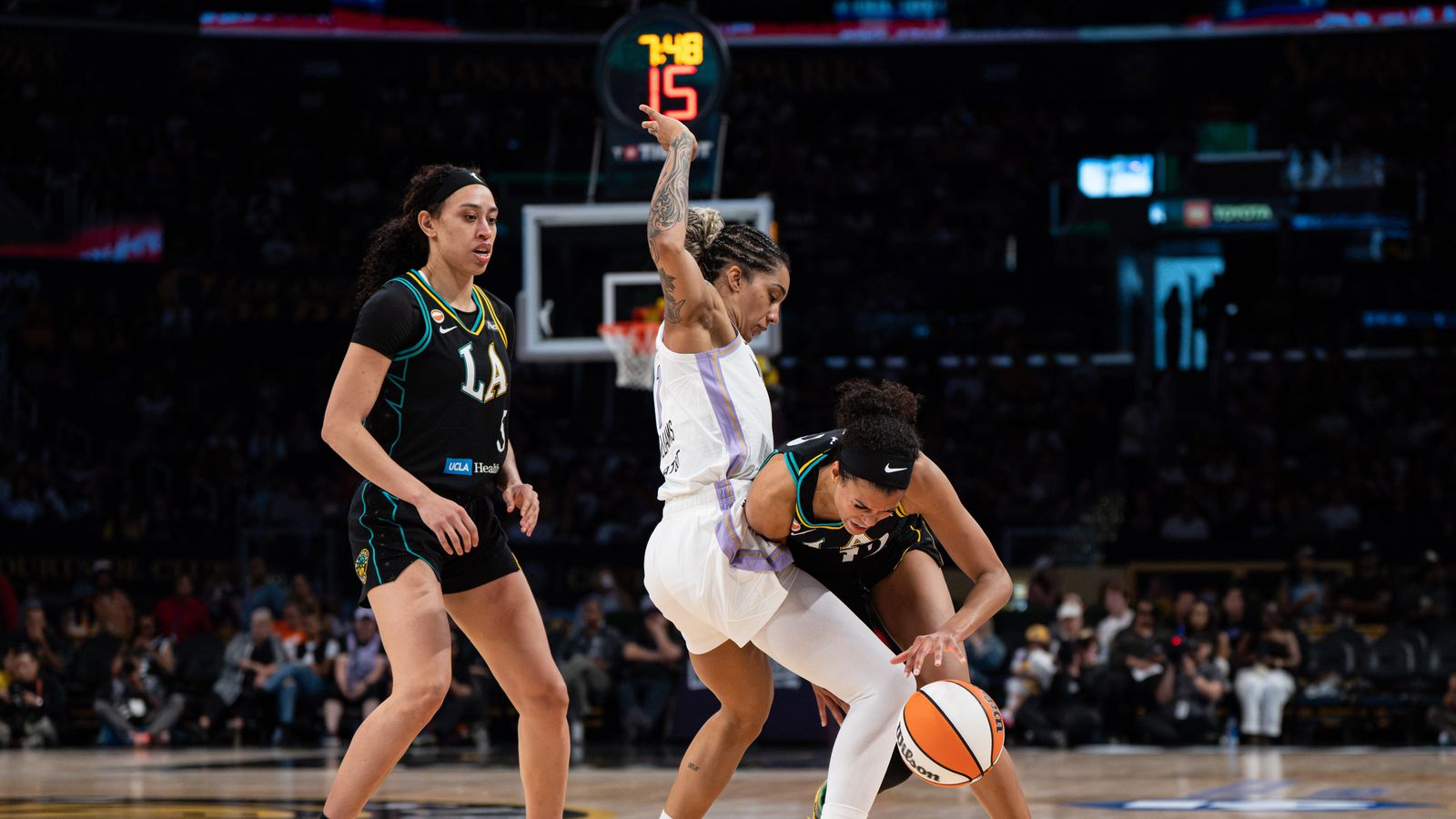 Iliana Rupert in action during a WNBA game, Sparks vs Valkyries.