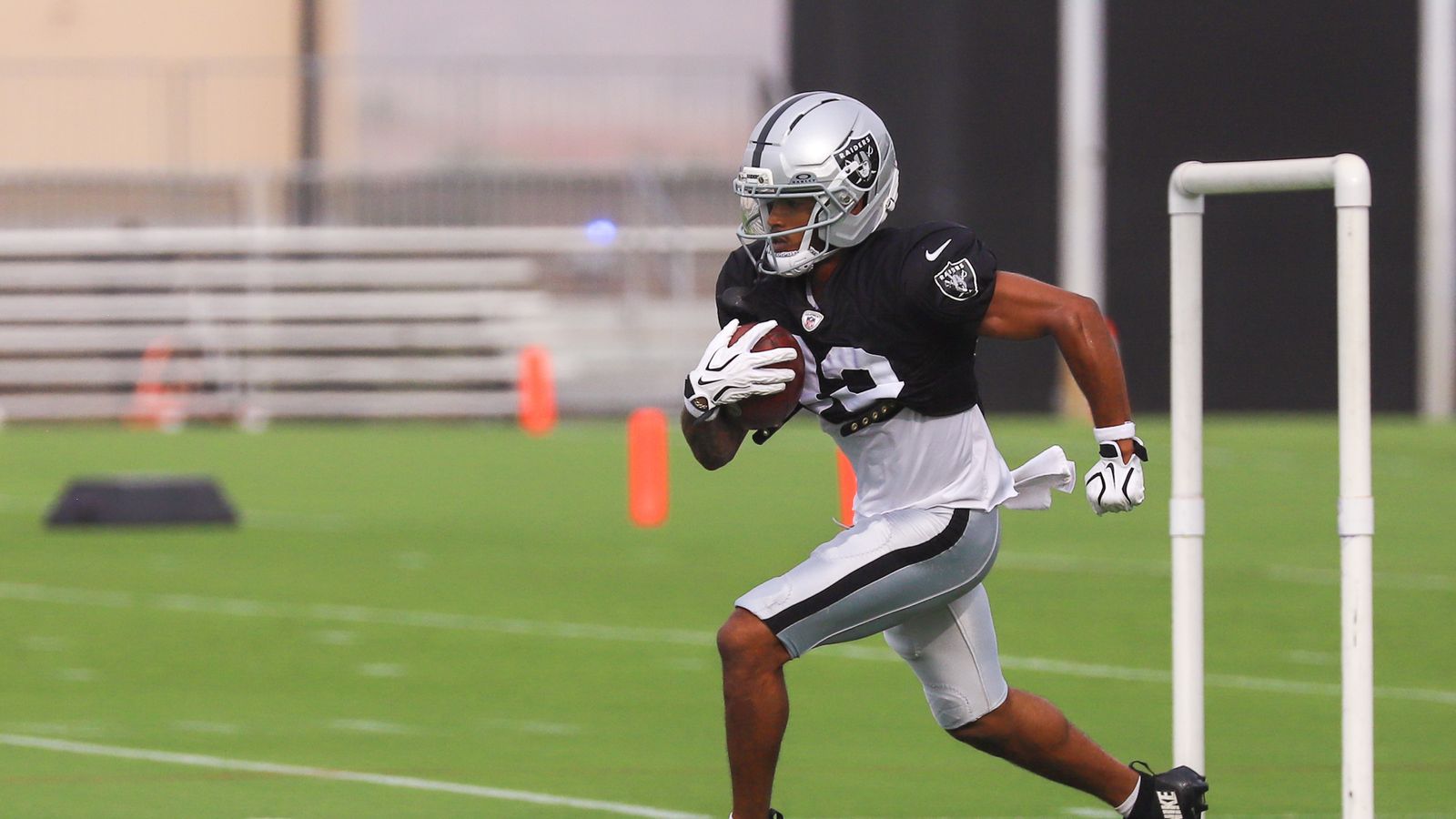 RB Mike Washington Jr. in motion at Raiders Training Camp