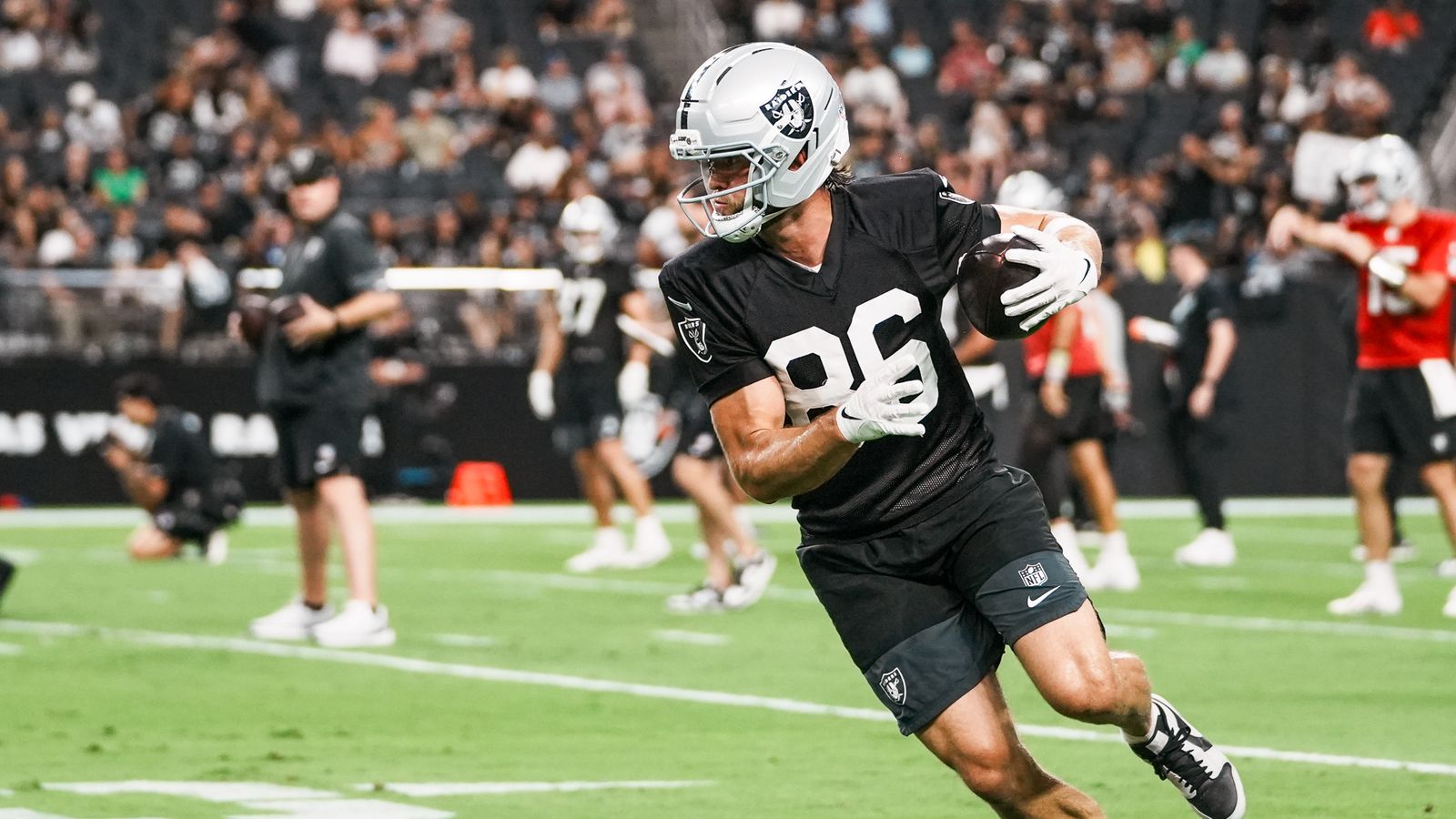 Chase Roberts (86) in action at Raiders practice, Allegiant Stadium
