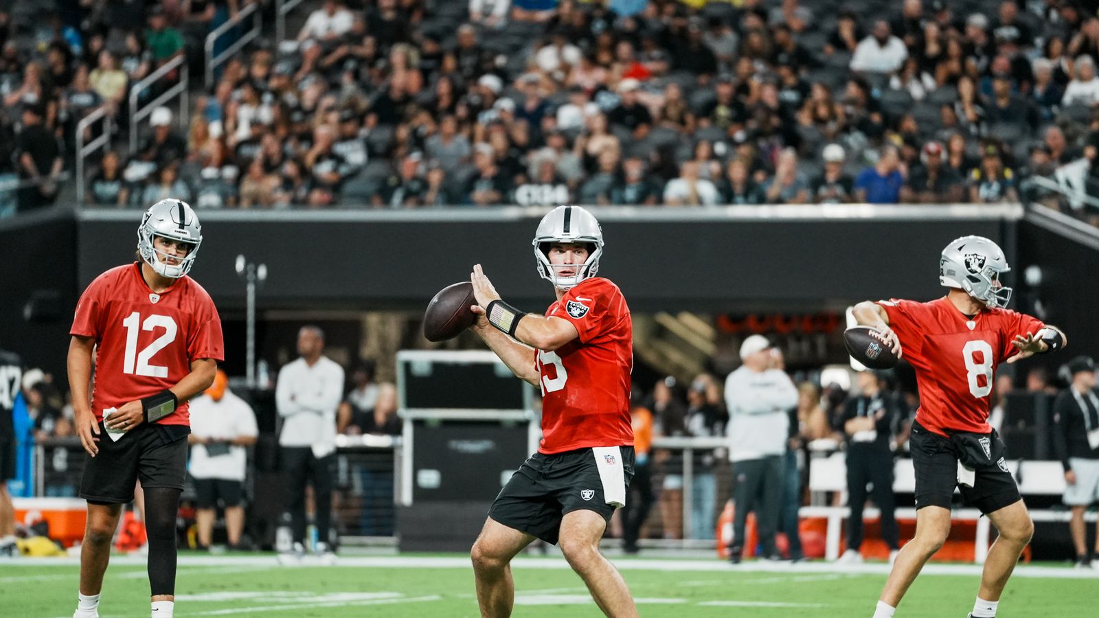 Raiders QBs O’Connell, Mendoza, Cousins drill at Allegiant Stadium
