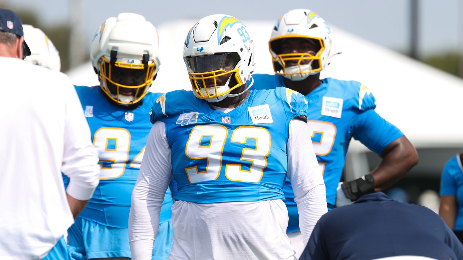 Teair Tart Participates in Defensive Drills