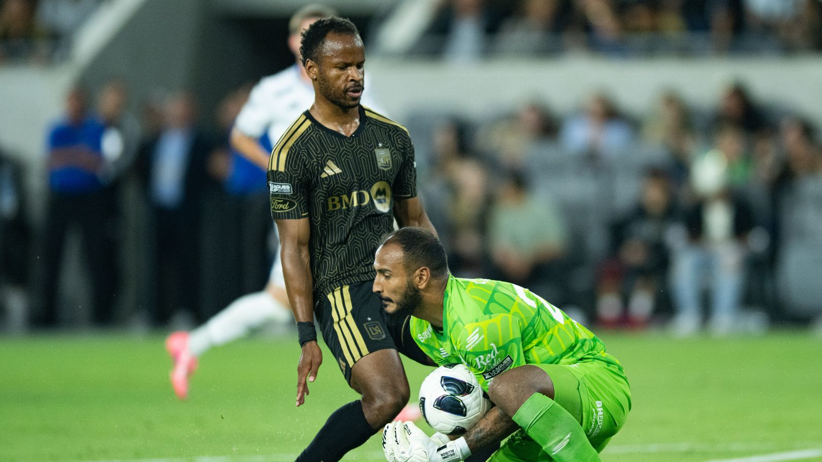 Queretaro's Guillermo Allison makes a crucial save