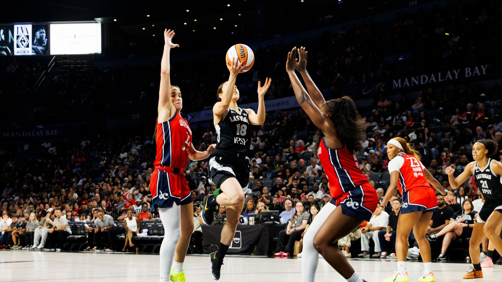 Mai Yamamoto goes for a layup against the Washington Mystics