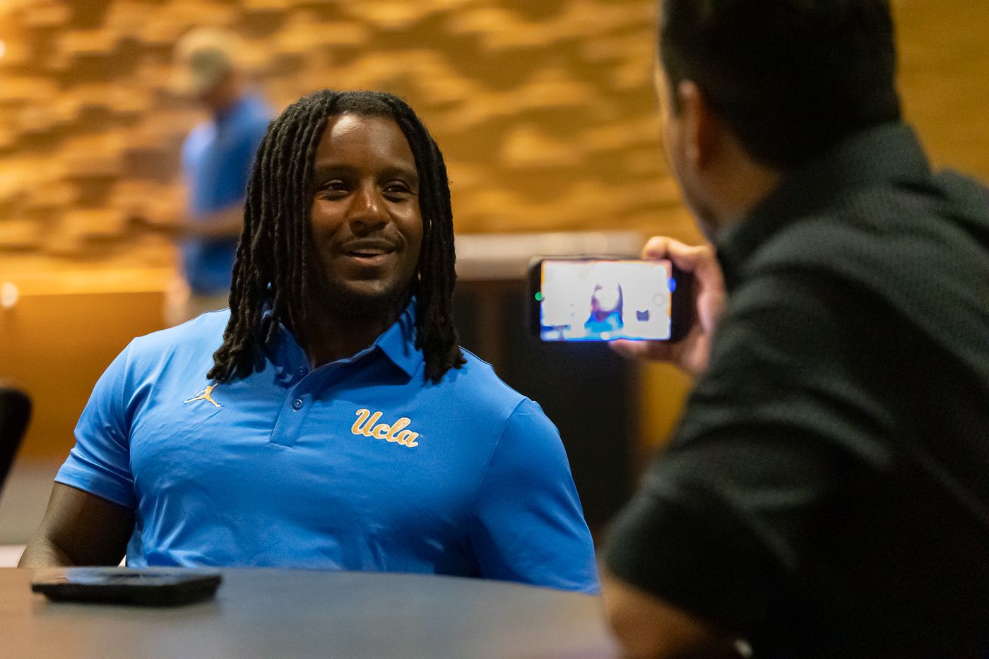 Wayne Knight discusses with media at UCLA Media Day