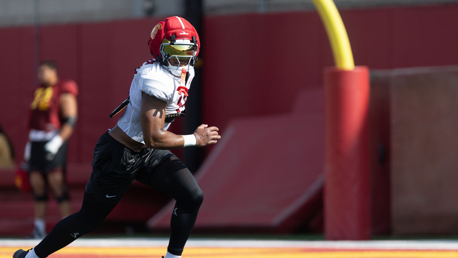 Jadyn Walker (15) Drills at USC Practice