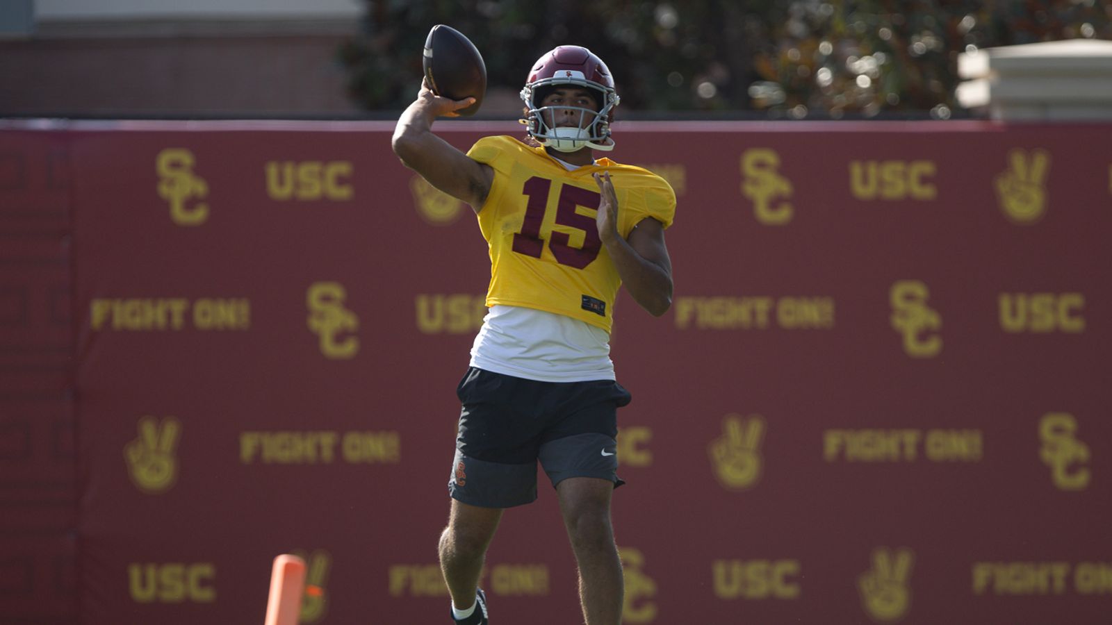 Jonas Williams (15) Throws in Practice Session