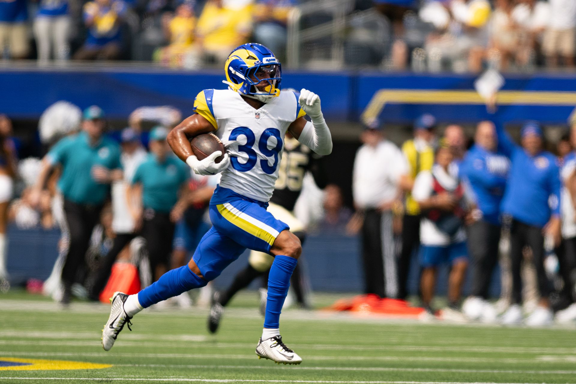 Rams' Alex Cook scores a touchdown in preseason game against Saints